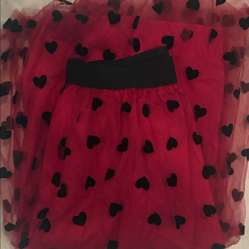 Red Heart Patterned Skirt